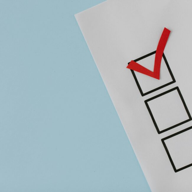 Right choice, a checkbox with a red check mark